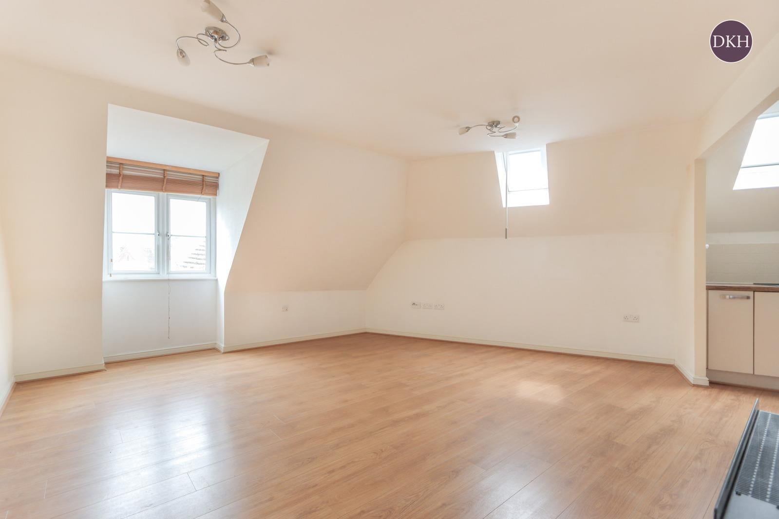 Flat Willow Grange in Watford