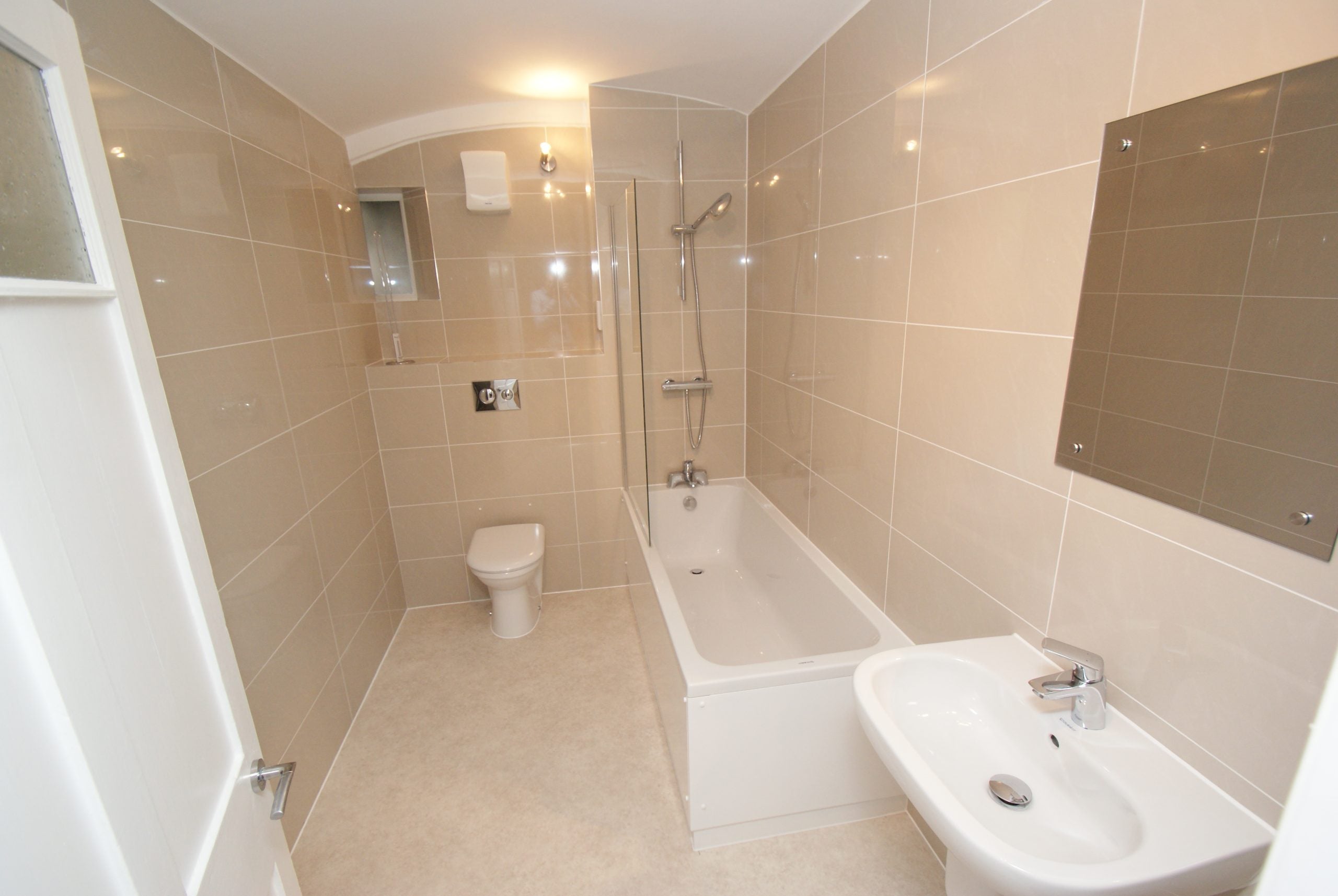 Flat Cotham Road in Bristol
