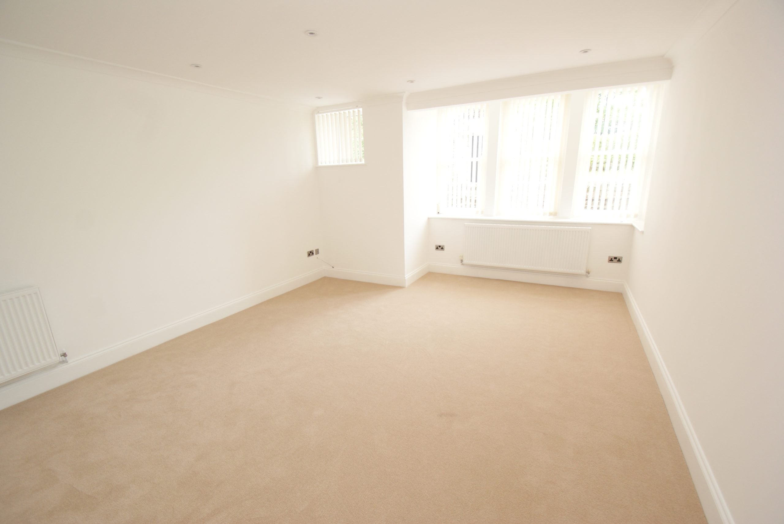 Flat Cotham Road in Bristol