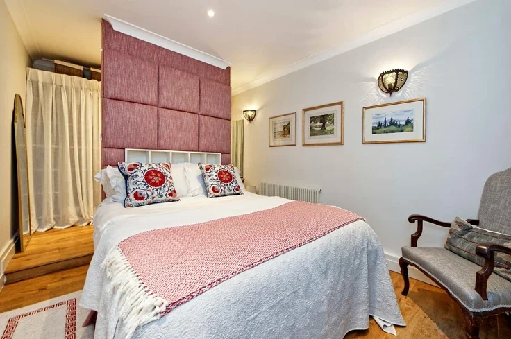 House Queen's Gate Mews in Greater London