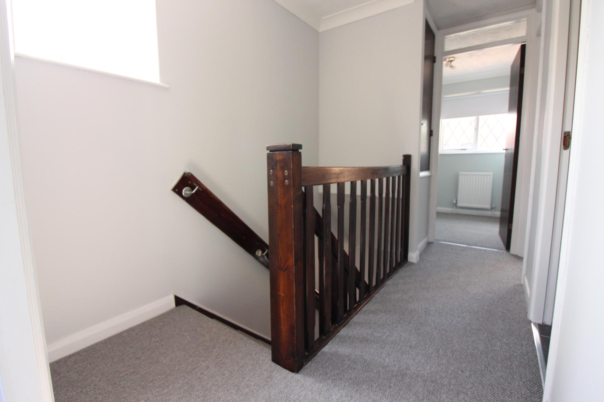 House Kings Chase in Walton on Thames