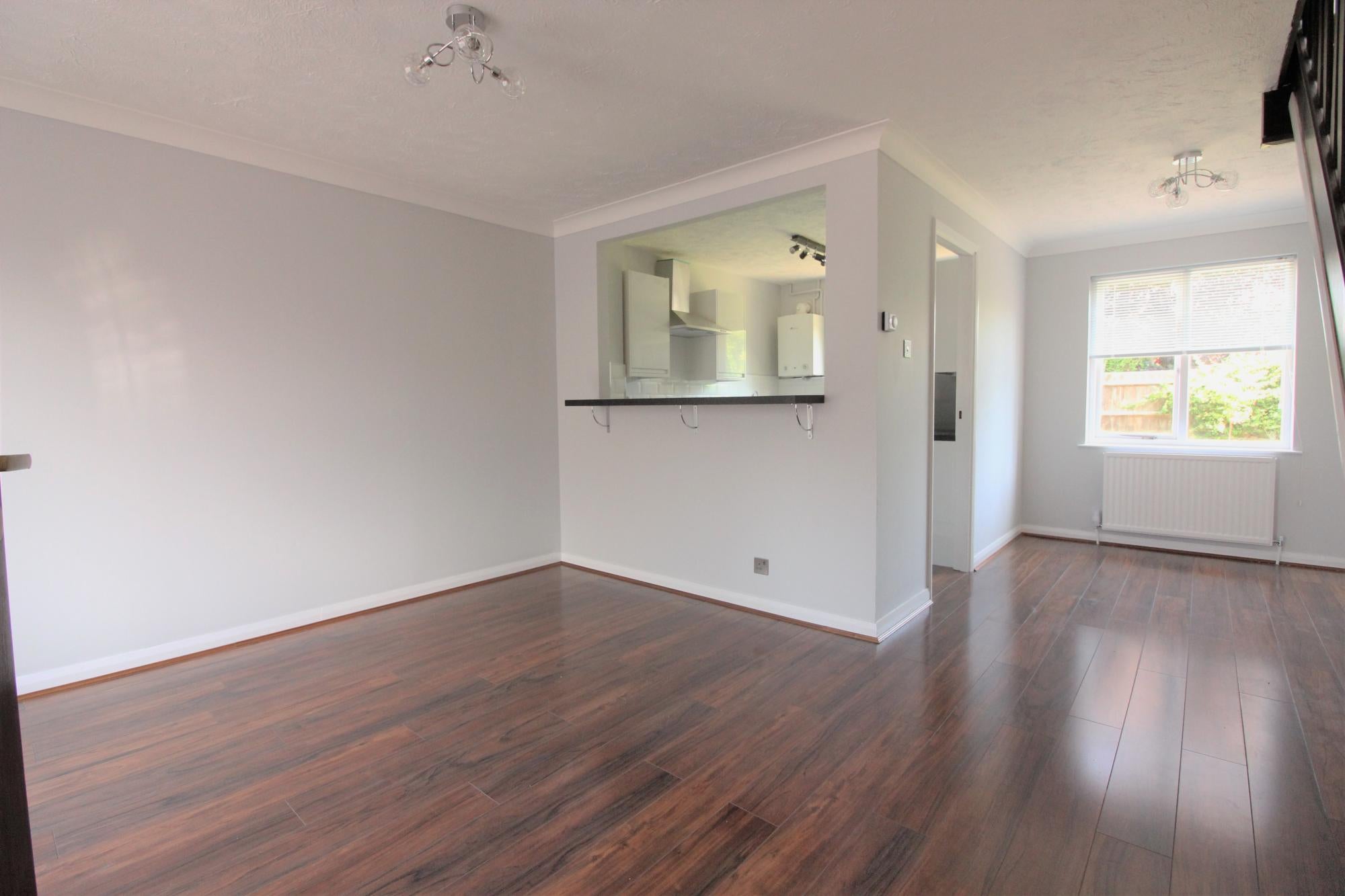 House Kings Chase in Walton on Thames
