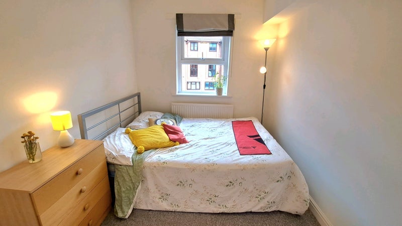 Room Wilmslow Road in Manchester
