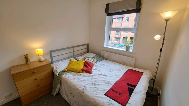 Room Wilmslow Road in Manchester