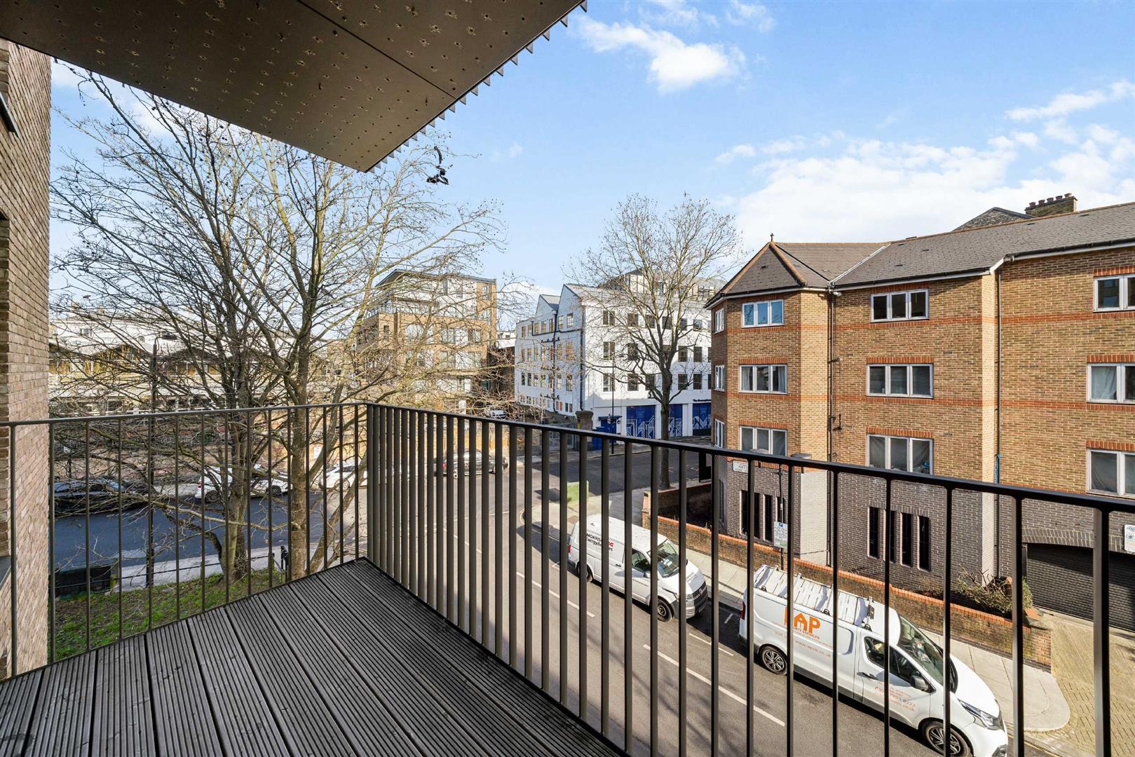 Flat West Row in Greater London