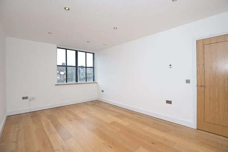 Flat Richmond Road in Greater London