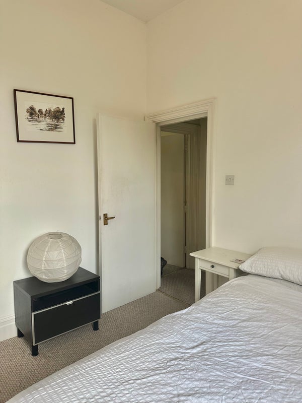 Room Hilly Fields Crescent in Greater London