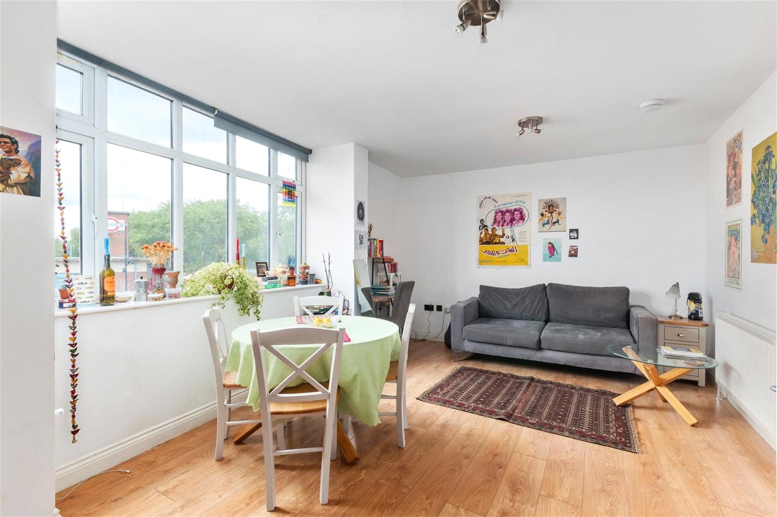 Flat Westbury Avenue in Greater London
