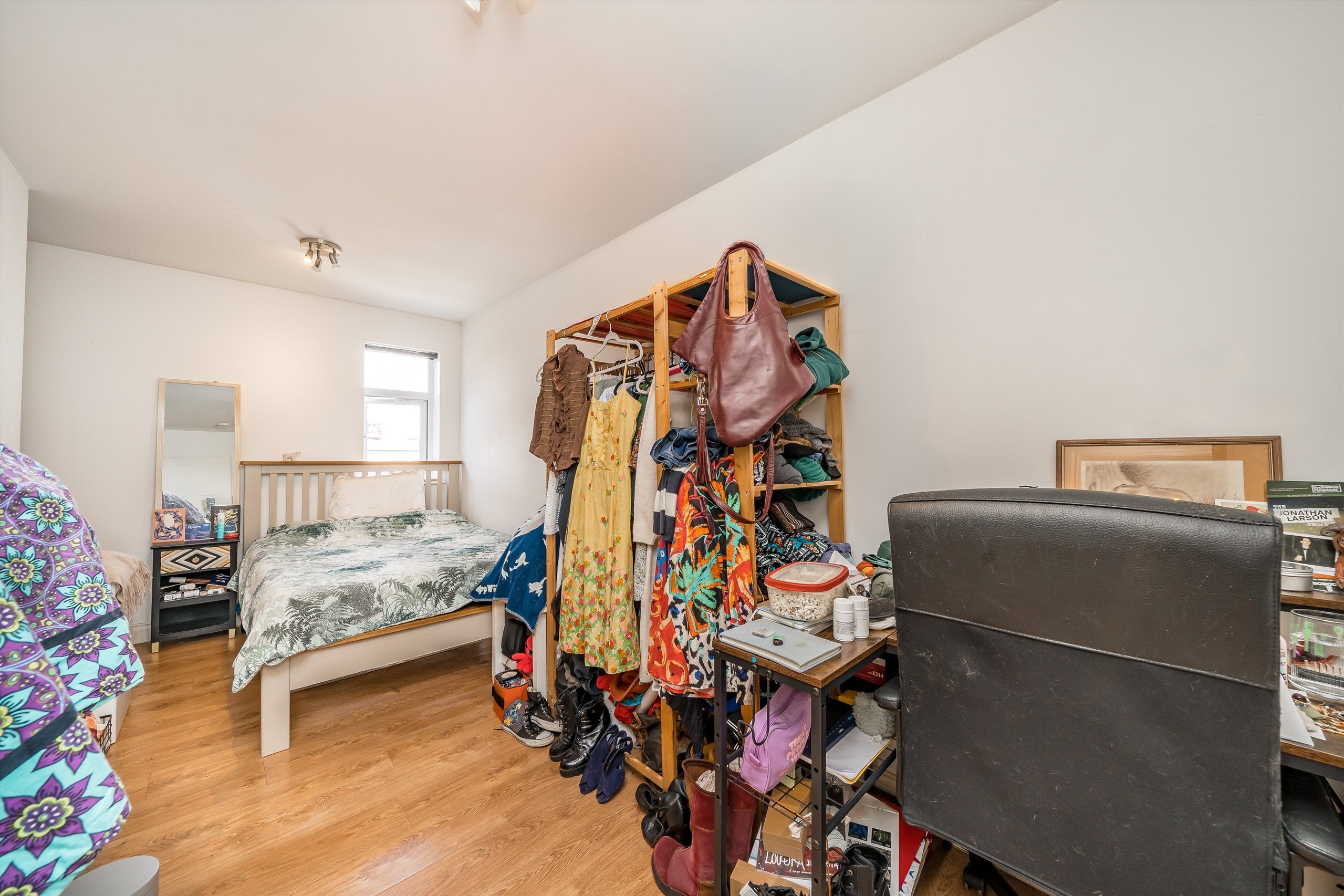 Flat Westbury Avenue in Greater London