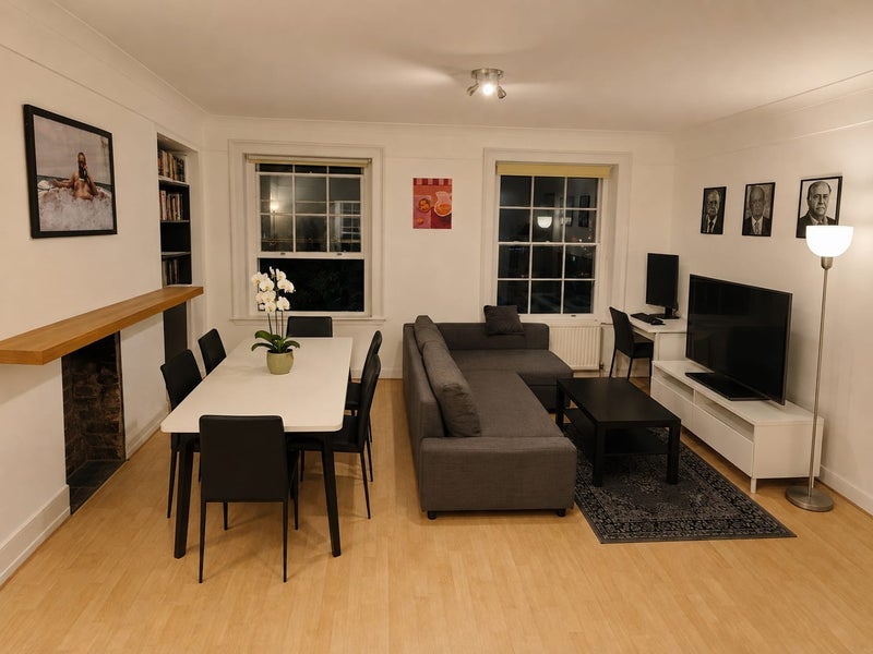 Flat Pentonville Road in Greater London