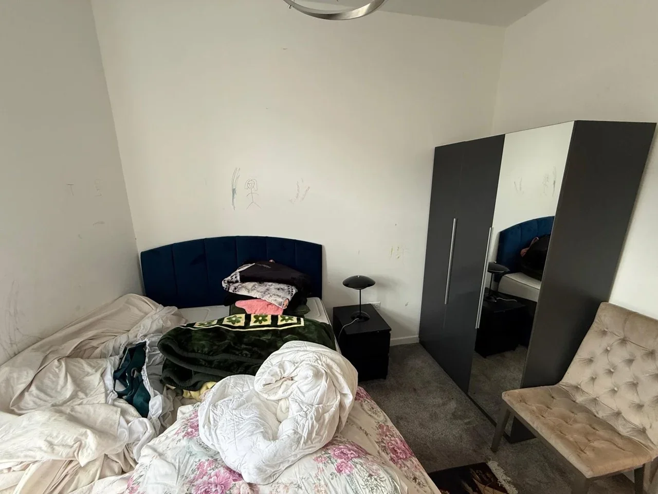Room Nestle's Avenue in Greater London