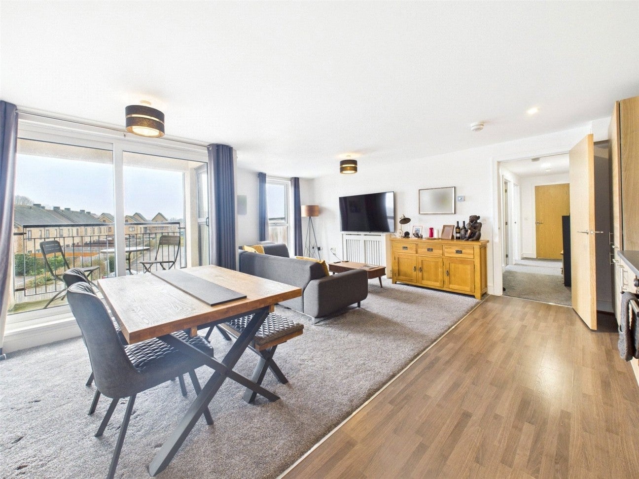 Flat Cranwell Road in Locking Parklands
