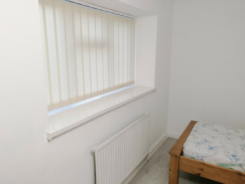 Room Bourton Drive in Royal Leamington Spa