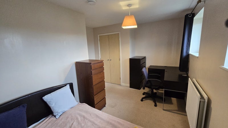 Room Circus Drive in Cambridge