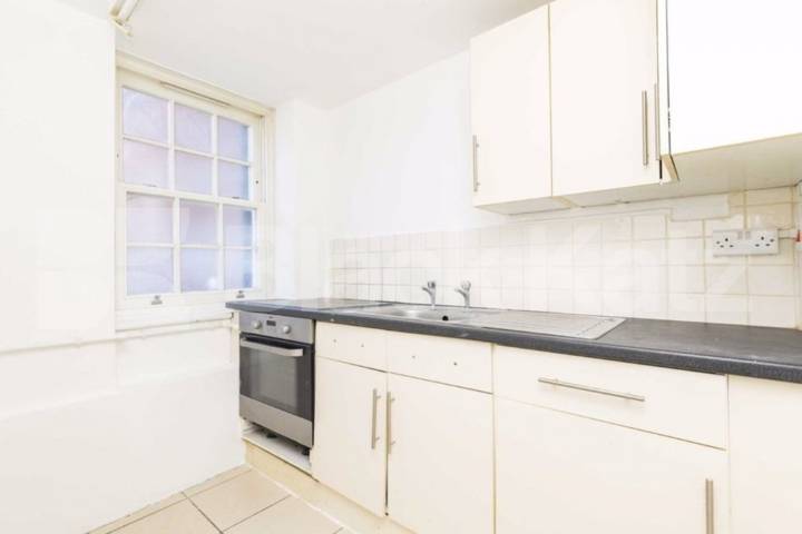Room White Lion Street in Greater London