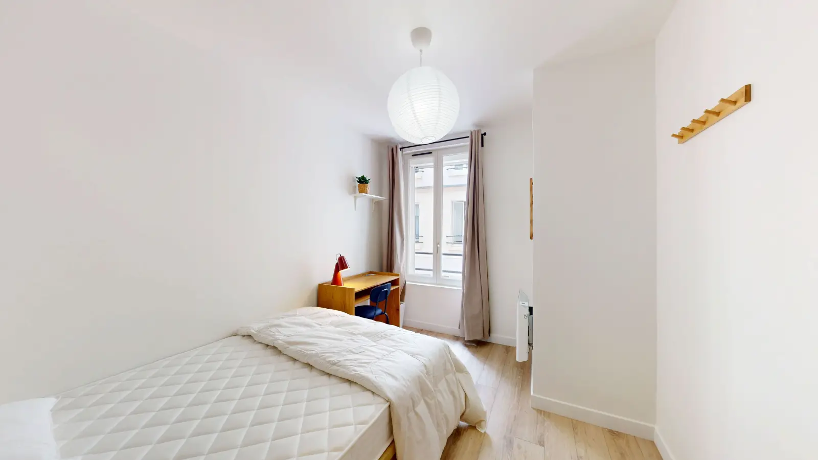 Room Rue de Tourtille in Paris