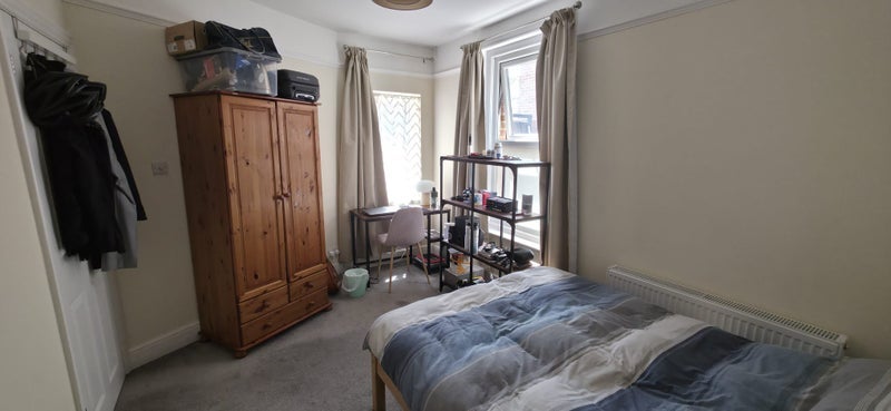 Room Firs Glen Road in Bournemouth