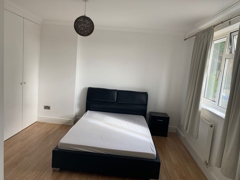Flat Westow Hill in Greater London