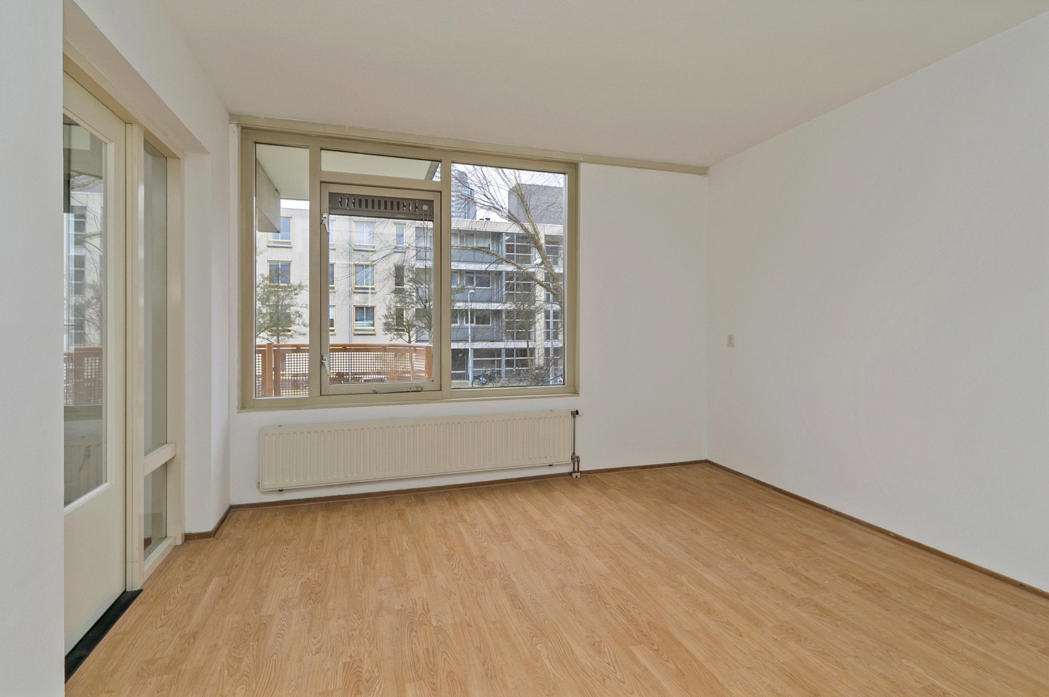 Appartement Anton Constandsestraat 10 in Amsterdam