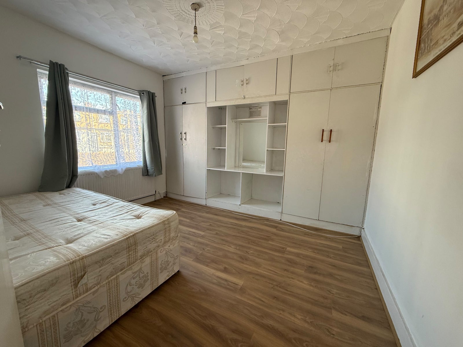 Flat South Road in Greater London
