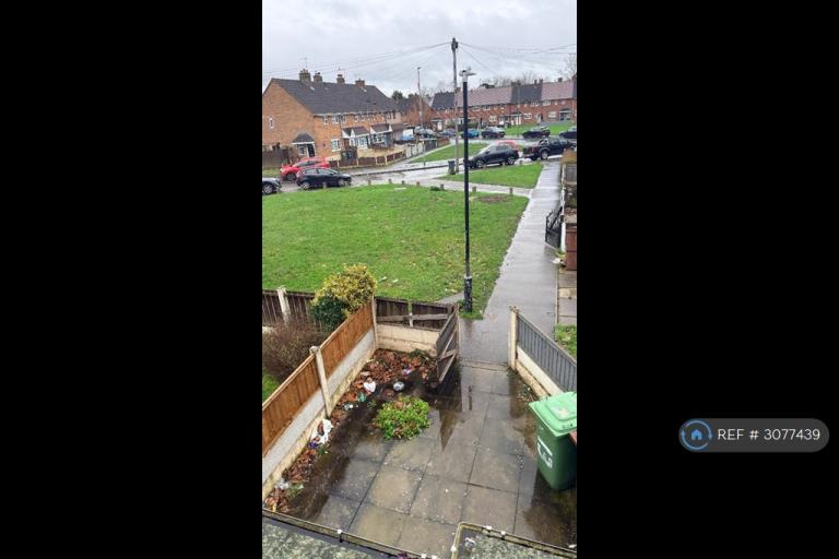 House Fleming Road in Bloxwich