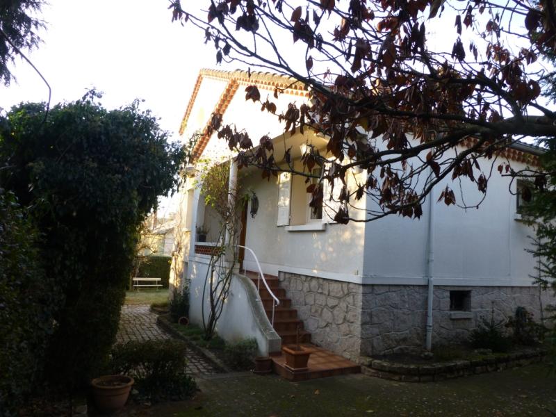 Maison Rue du Révérend Père Couturier à Montbrison