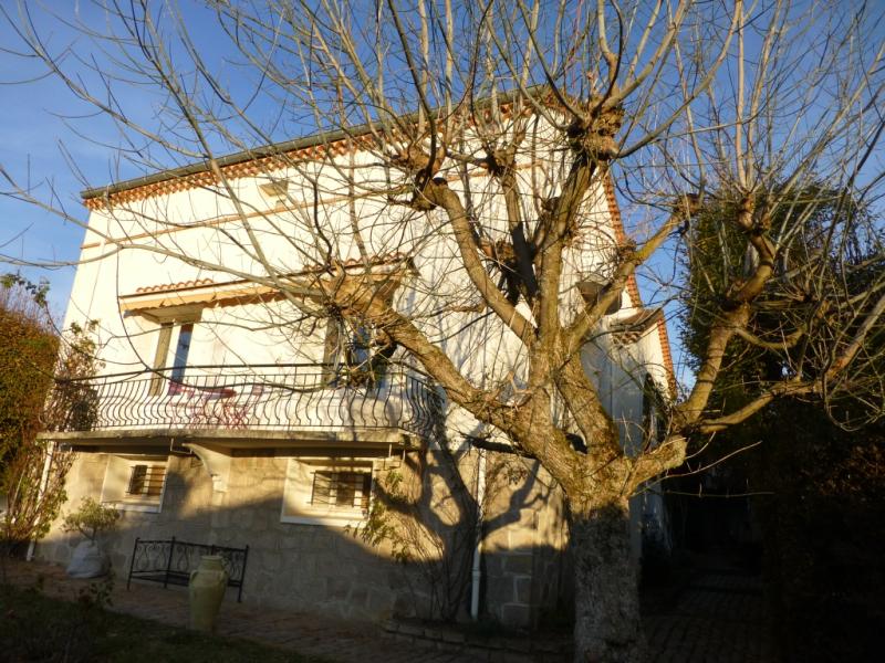 Maison Rue du Révérend Père Couturier à Montbrison