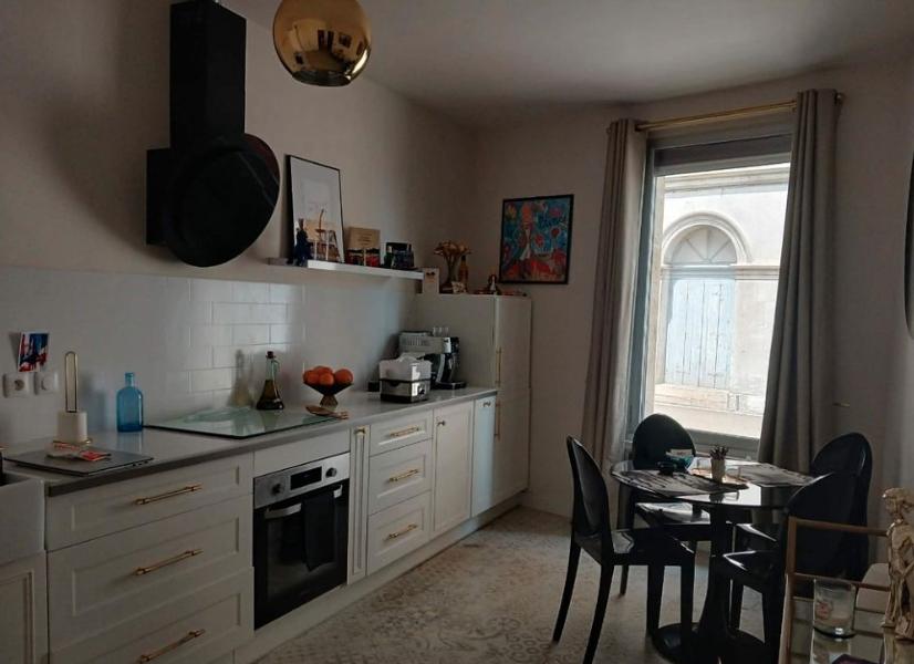 House Rue des Treilles in Libourne