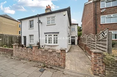 House Palace Road in Greater London