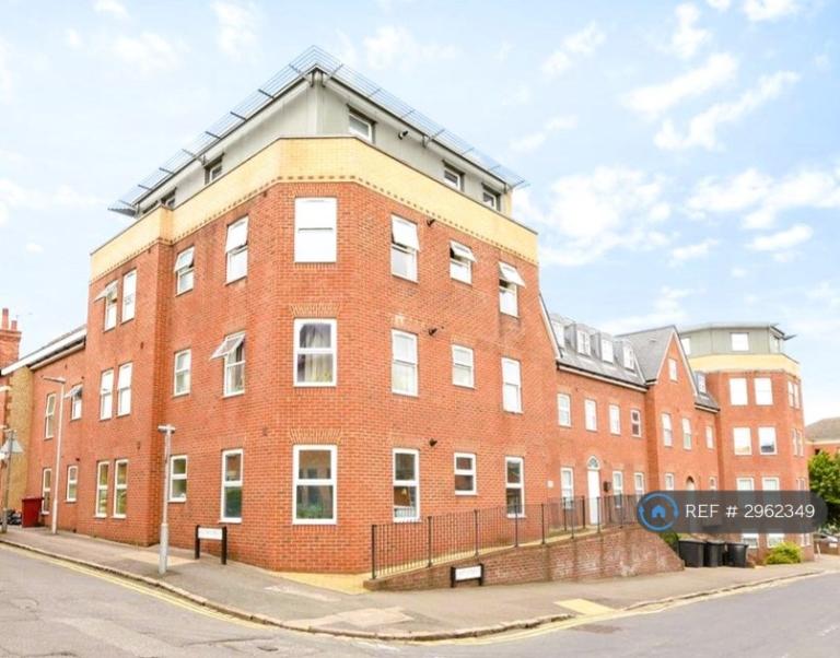 Flat East Street in Reading