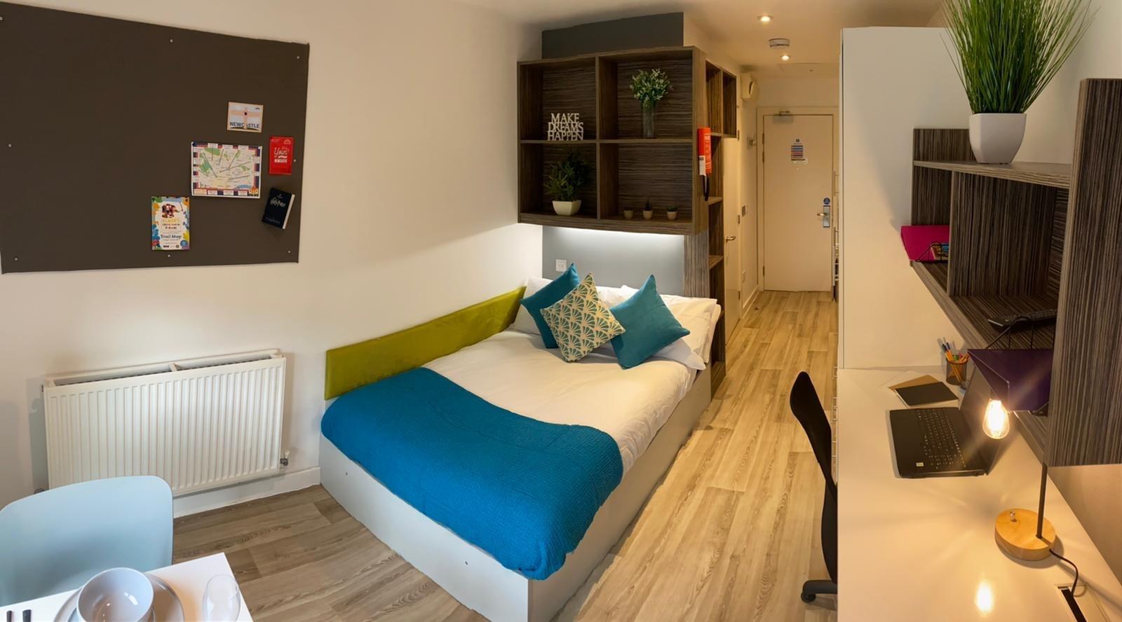 Room Blandford Square in Newcastle upon Tyne