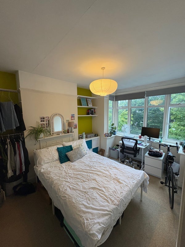 Room Rectory Lane in Greater London