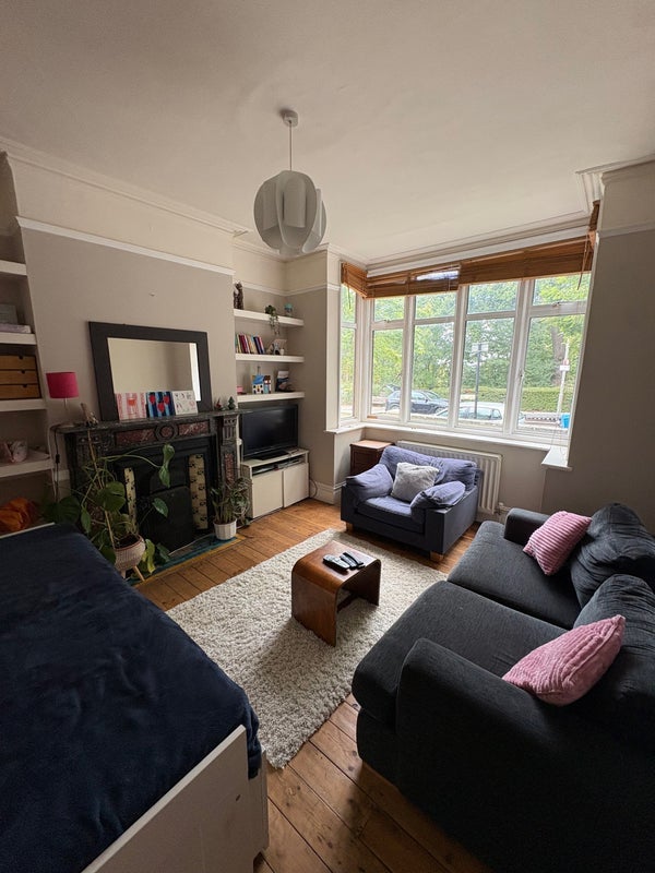 Room Rectory Lane in Greater London