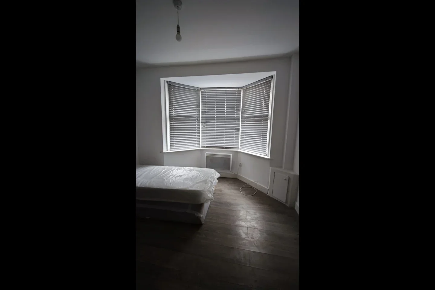 Flat Tachbrook Road in Greater London