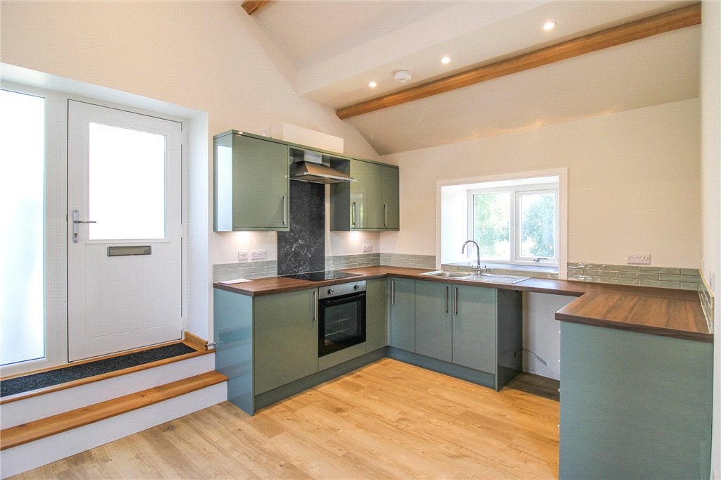 Flat Gledstone Road in Skipton