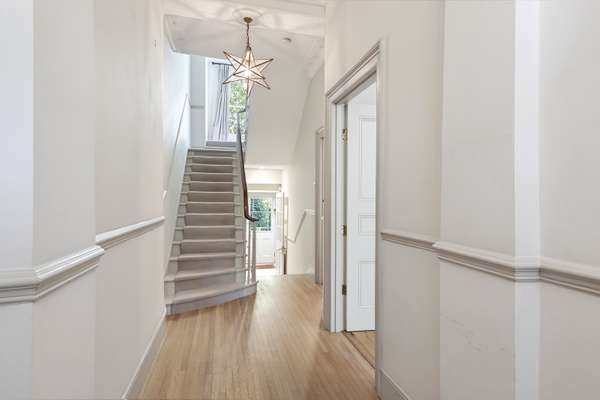 House Pelham Crescent in Greater London