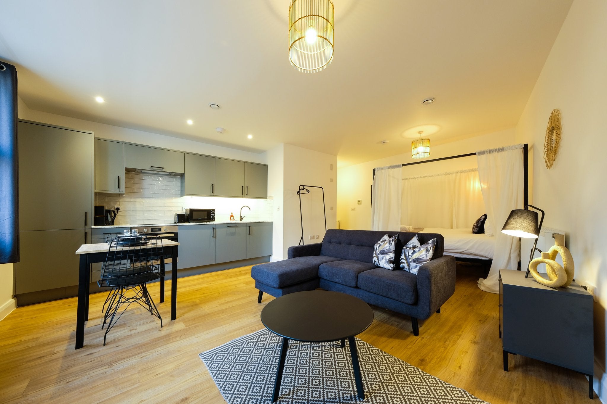 Flat Hotwell Road in Bristol
