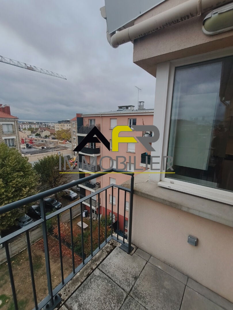 Flat Rue Émile Zola in Bezons