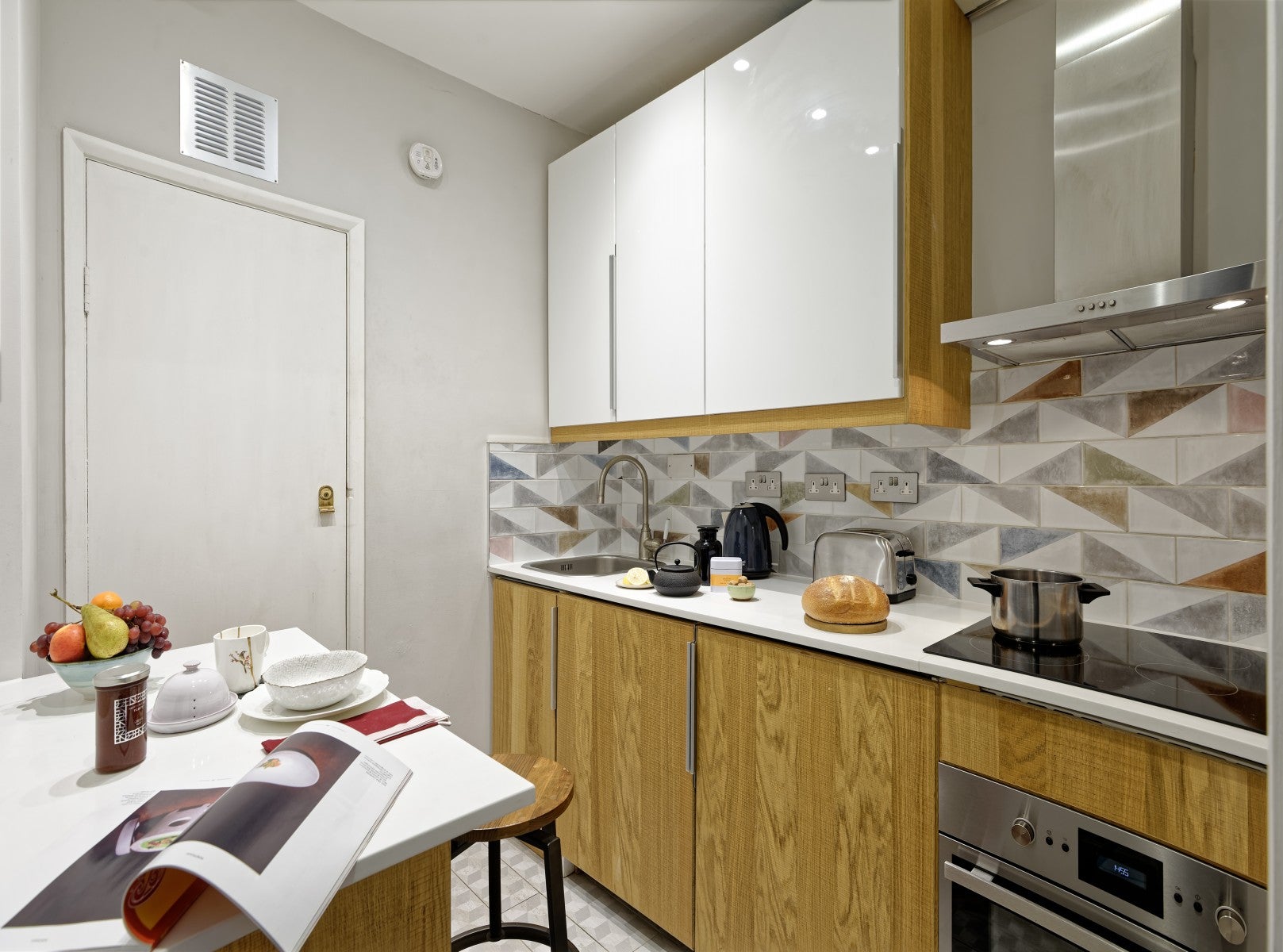 Flat Kingdon Road in London