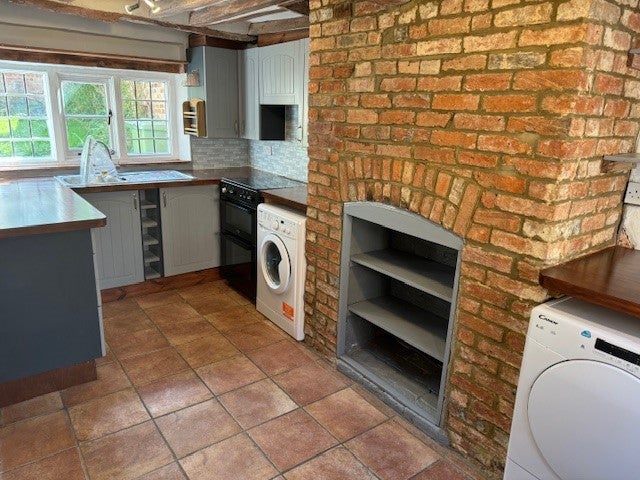 House Waterhouse Close in Milton Keynes