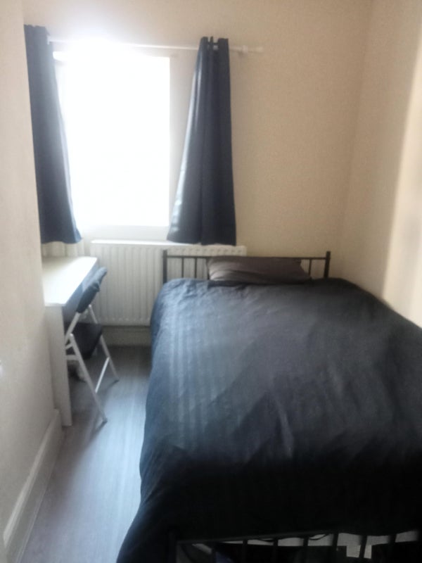 Room Colchester Street in Coventry