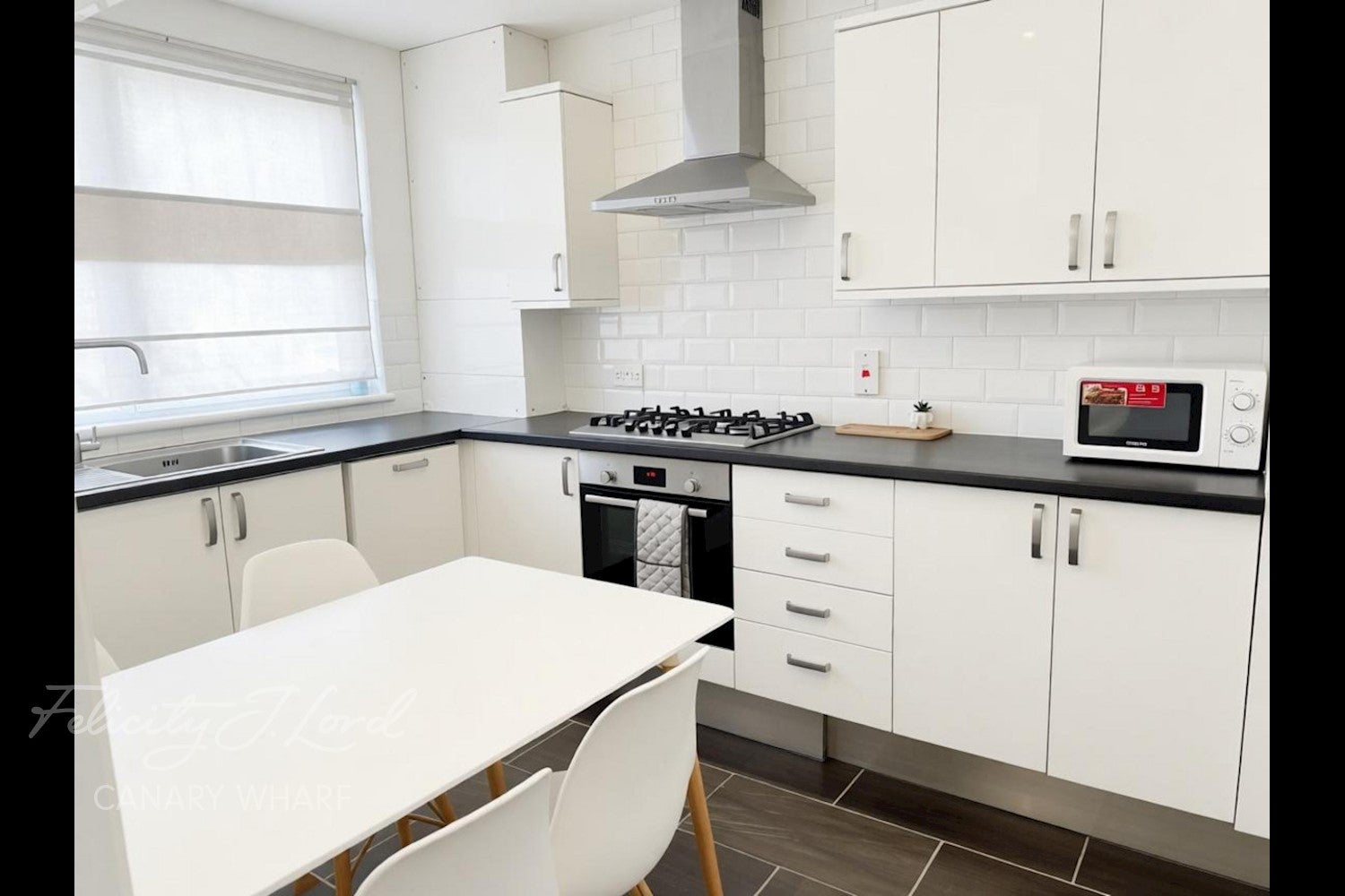 Flat Glengall Grove in Greater London