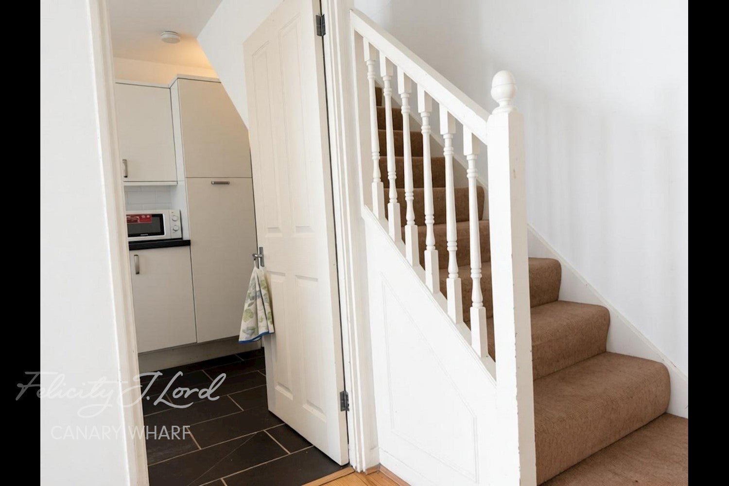 Flat Glengall Grove in Greater London