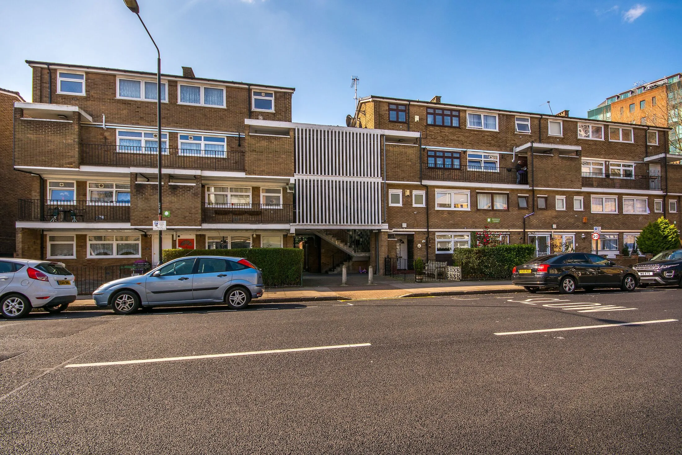 Flat Glengall Grove in Greater London