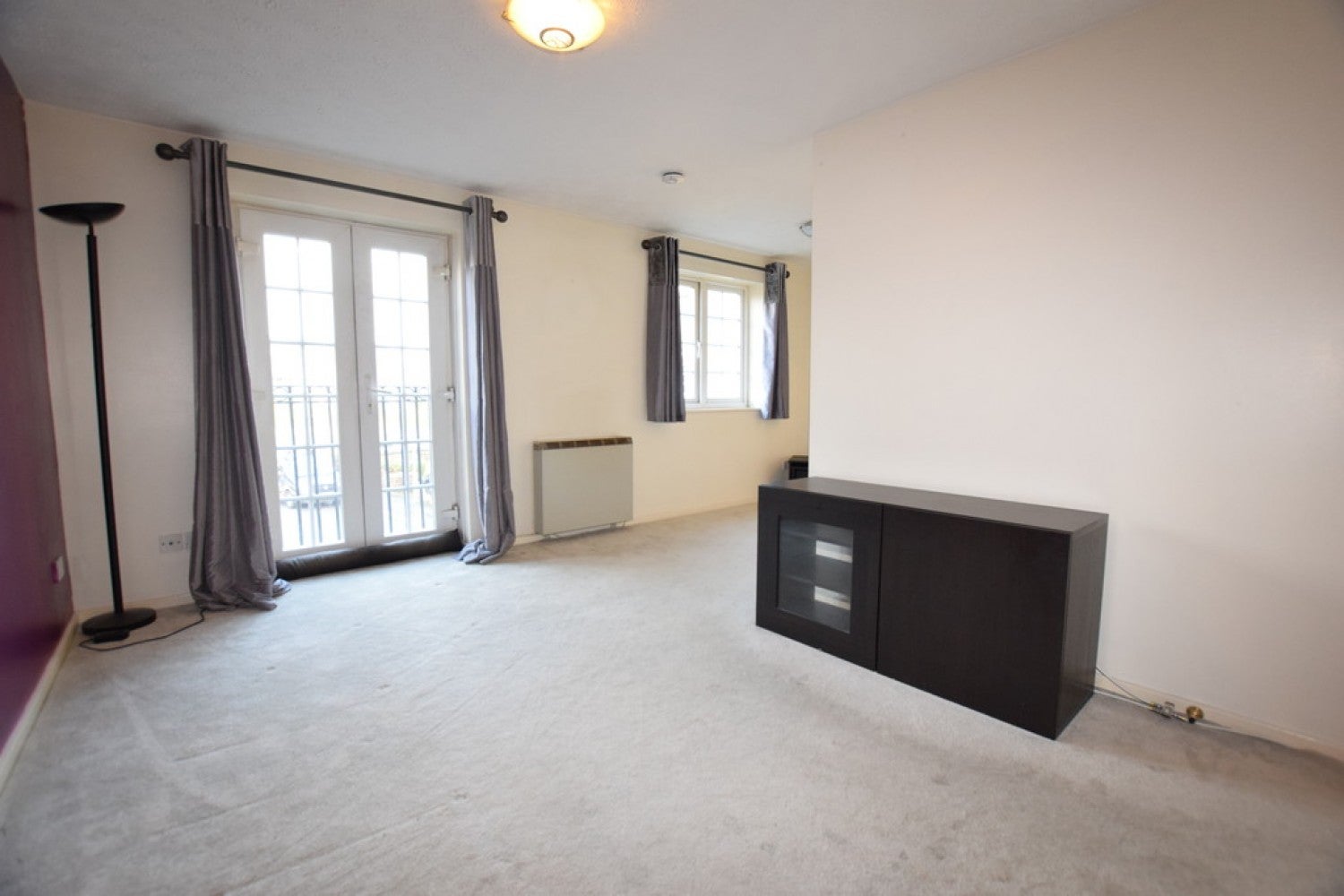 Flat Greenhead Court in Kirklees