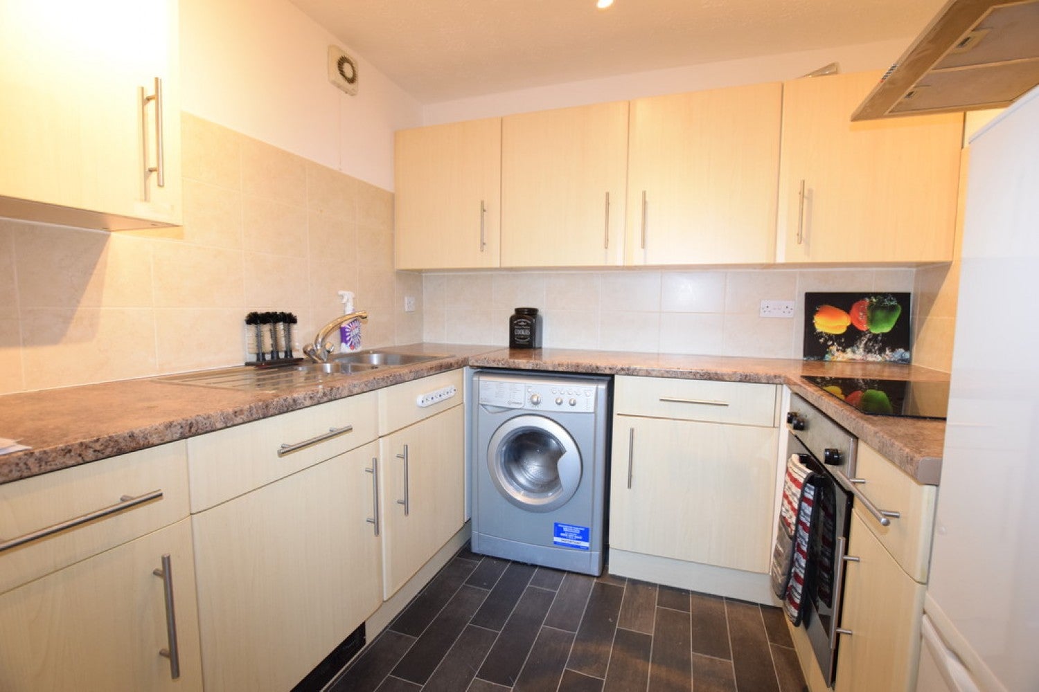 Flat Greenhead Court in Kirklees