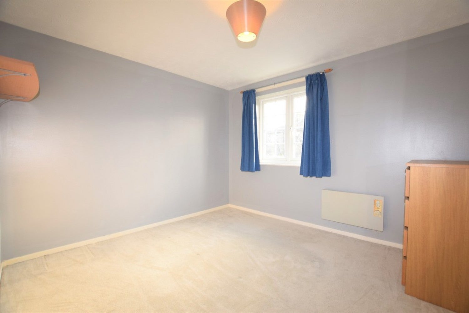 Flat Greenhead Court in Kirklees
