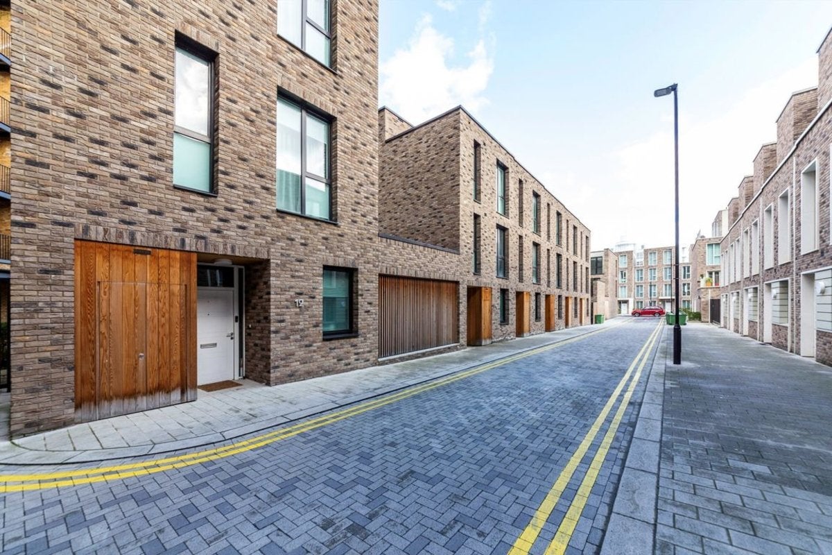 House Rope Terrace in Greater London