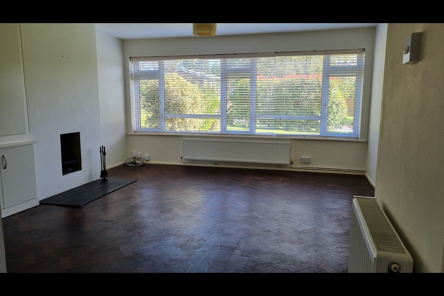 Flat Chalfont Avenue in Little Chalfont