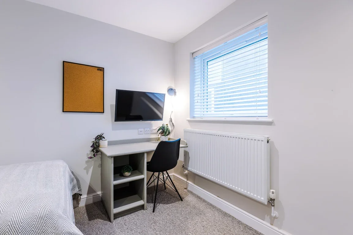 Flat Gemini Road in Salford